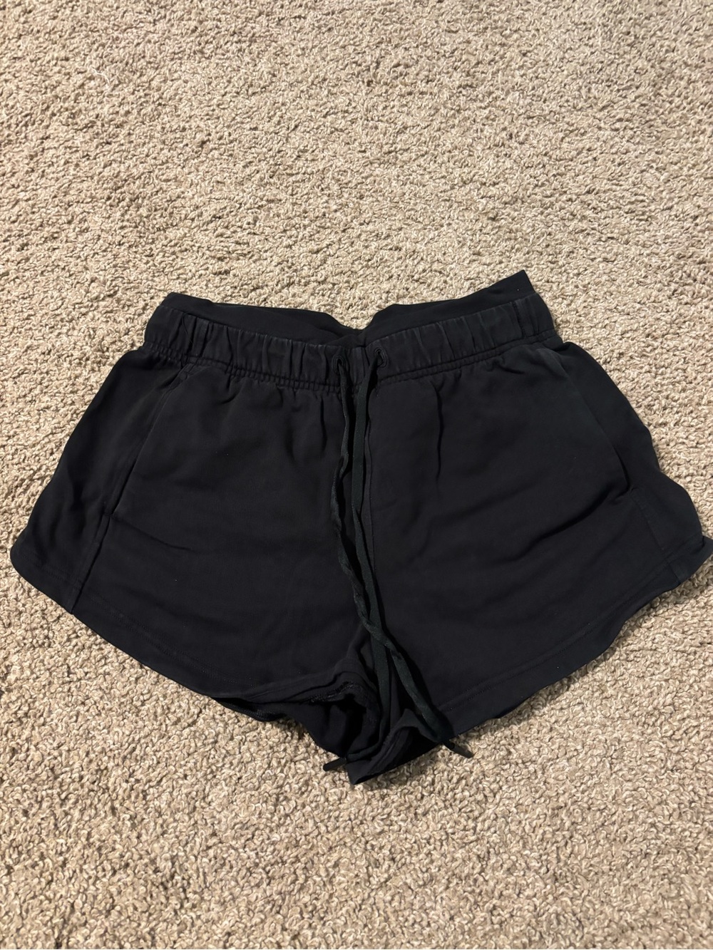 lululemon inner glow shorts